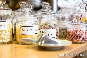 Zuckerlgläser mit Dosierschaufel